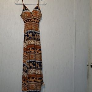 NWOT Bobbie Brooke's Medium Maxi dress